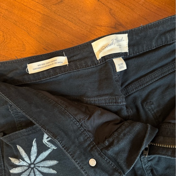 Upcycled Universal Thread Dark Shorts with Gingko + Floral Block Print 🌸 8/29 R - Picture 6 of 7